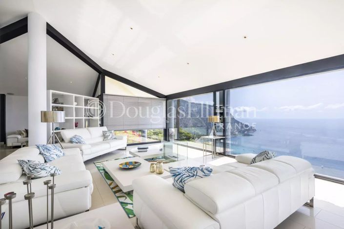 Image No.8-4 Bed House for sale