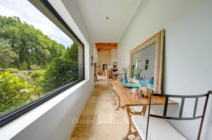 Image No.17-5 Bed House for sale