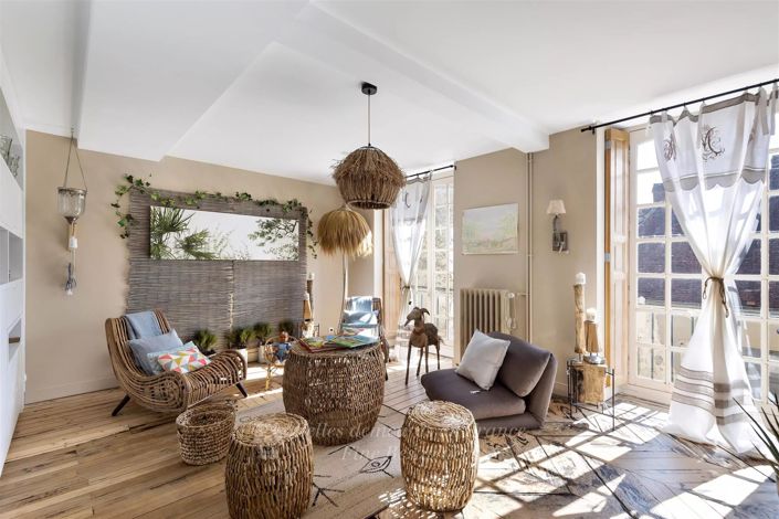 Image No.9-5 Bed House for sale