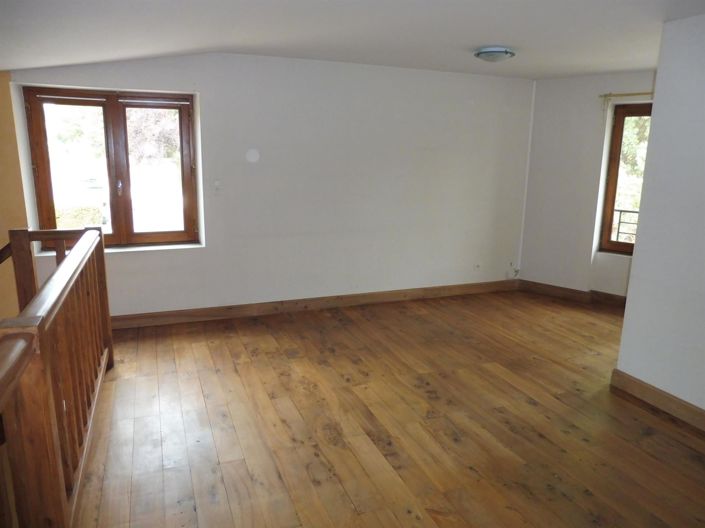 Image No.20-3 Bed House for sale