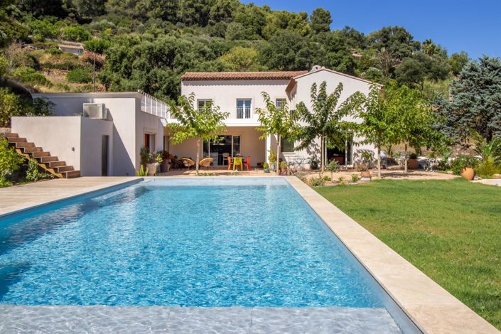 Image No.1-Maison de 5 chambres à vendre à Carqueiranne