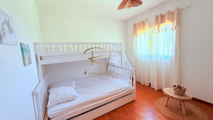 Image No.8-3 Bed House for sale