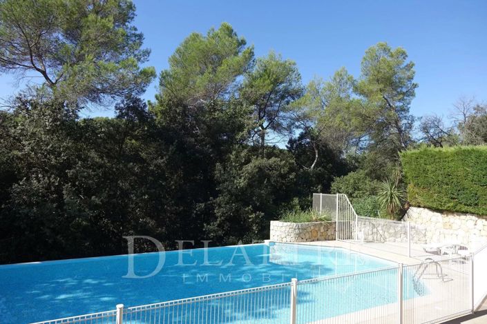 Image No.2-3 Bed House for sale