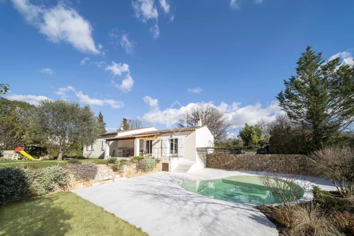 Image No.1-4 Bed House for sale