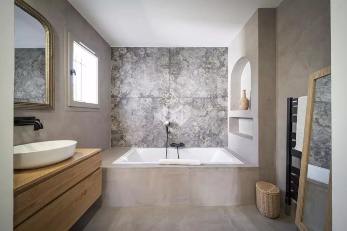 Image No.6-4 Bed House for sale