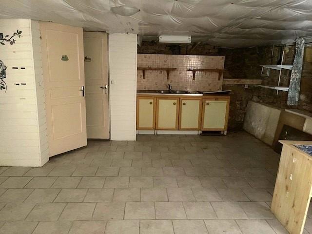 Image No.11-2 Bed House for sale