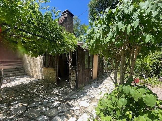 Image No.5-2 Bed House for sale