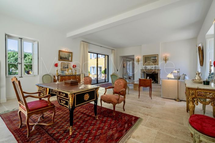 Image No.17-5 Bed House for sale