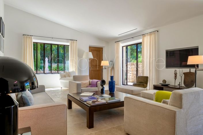 Image No.22-5 Bed House for sale