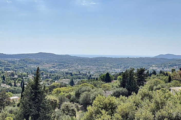 Image No.2-6 Bed House for sale