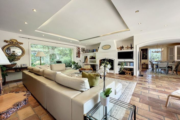 Image No.3-6 Bed House for sale