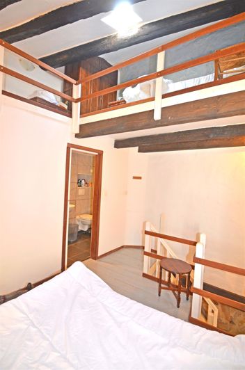 Image No.10-1 Bed House for sale