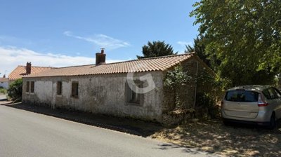 1 - Vendée, House