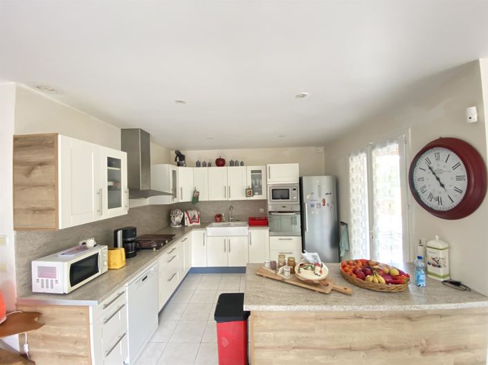 Image No.5-4 Bed House for sale