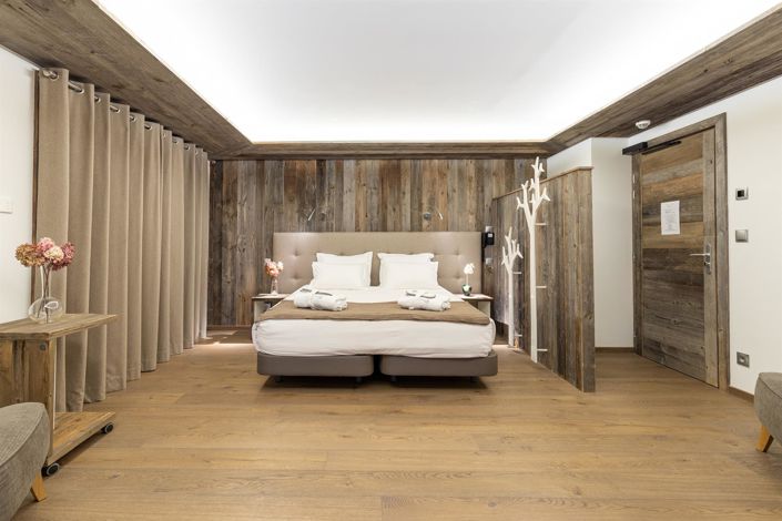 Image No.2-18 Bed House for sale