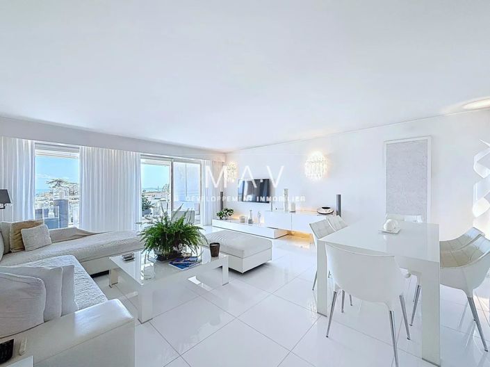 Image No.1-3 Bed Apartment for sale