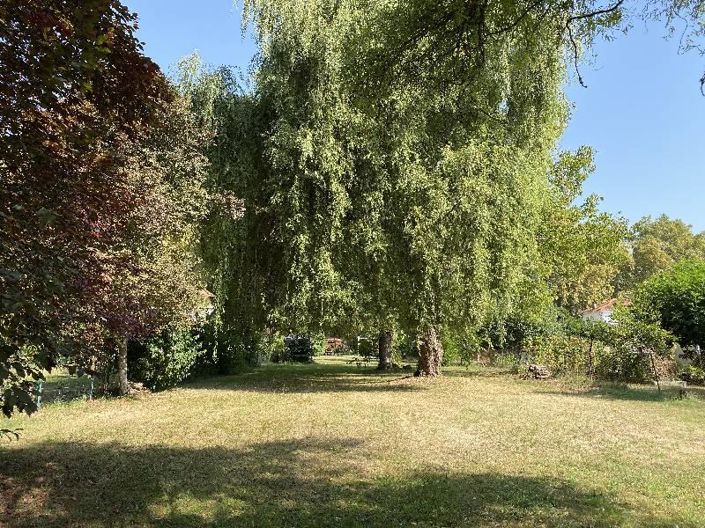 Image No.8-1 Bed House for sale