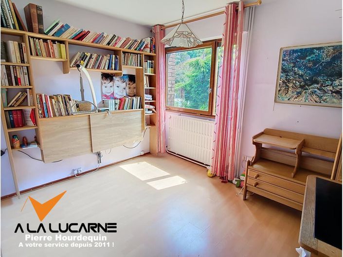 Image No.10-4 Bed House for sale