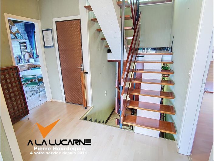 Image No.12-4 Bed House for sale