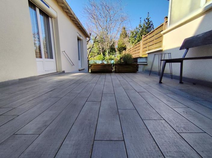 Image No.15-5 Bed House for sale