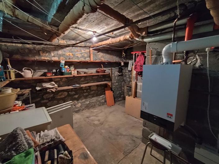 Image No.19-5 Bed House for sale