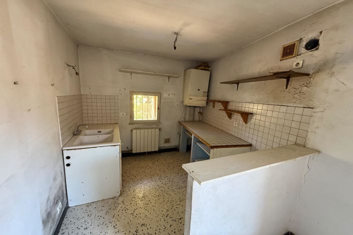 Image No.12-4 Bed House for sale