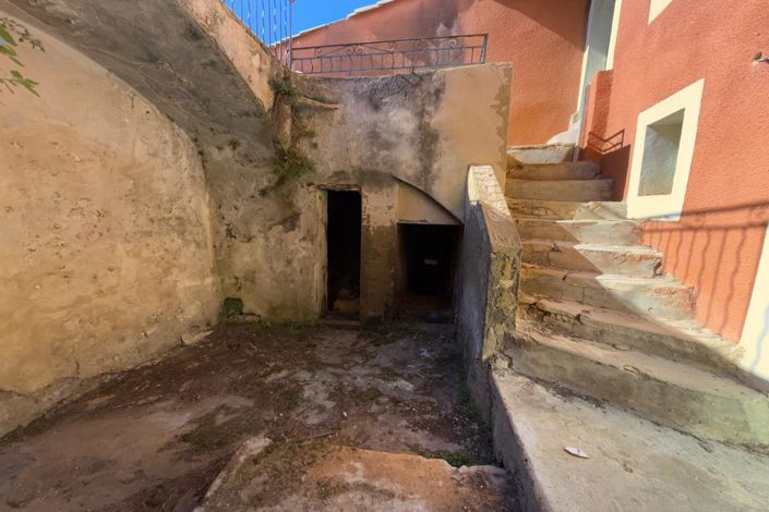 Image No.16-4 Bed House for sale