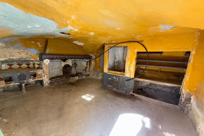 Image No.17-4 Bed House for sale