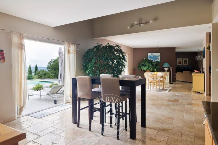 Image No.14-4 Bed House for sale