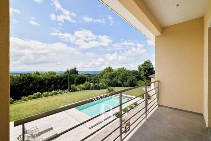 Image No.22-4 Bed House for sale