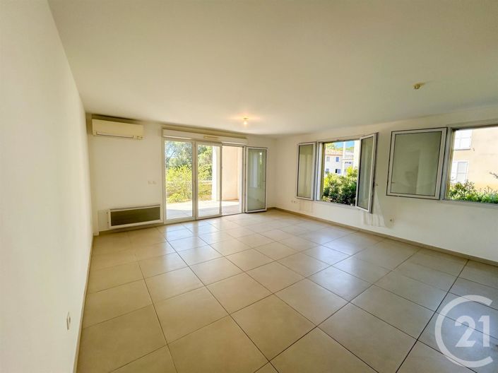 Image No.1-3 Bed Apartment for sale