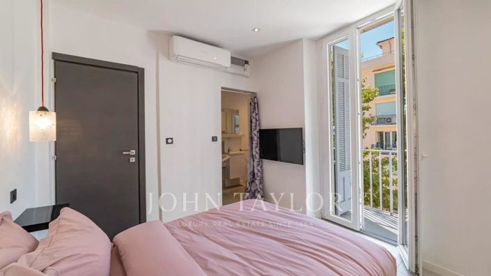 Image No.9-2 Bed Apartment for sale