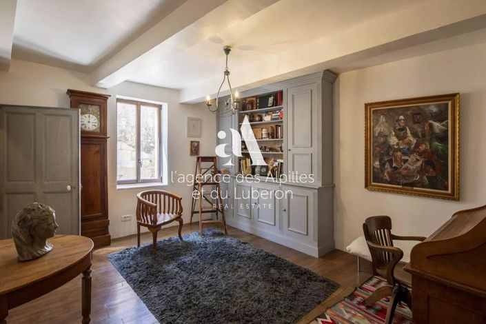 Image No.10-4 Bed House for sale