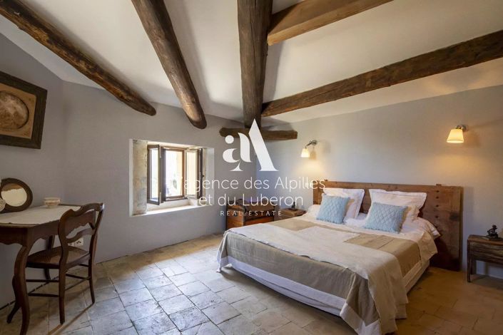 Image No.6-4 Bed House for sale