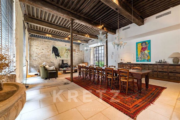 Image No.3-11 Bed Property for sale