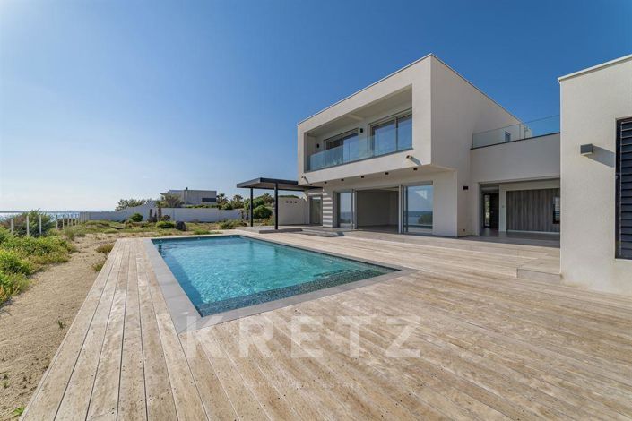 Image No.10-5 Bed House for sale