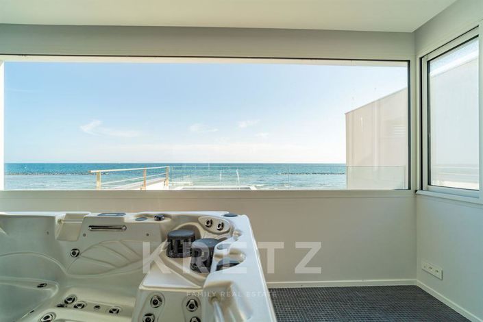 Image No.11-5 Bed House for sale