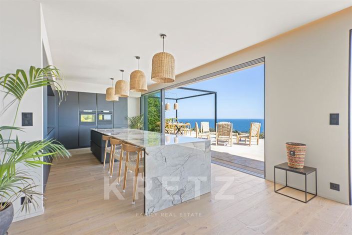 Image No.5-5 Bed House for sale