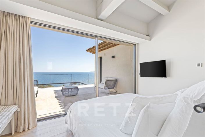 Image No.9-5 Bed House for sale