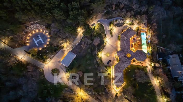 Image No.2-6 Bed Property for sale