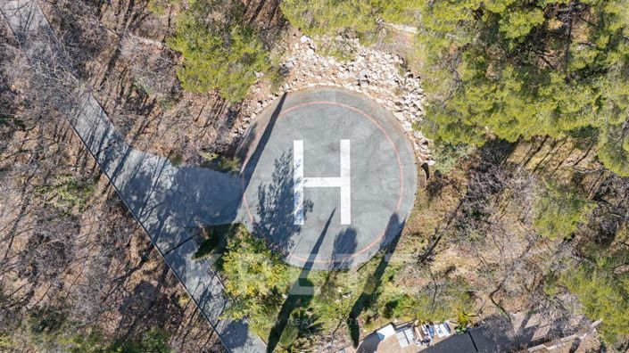 Image No.5-6 Bed Property for sale