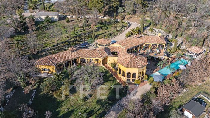 Image No.6-6 Bed Property for sale