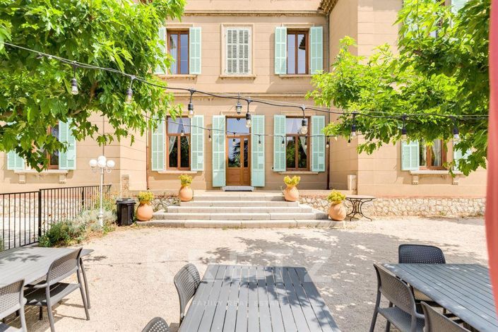 Image No.4-10 Bed House for sale