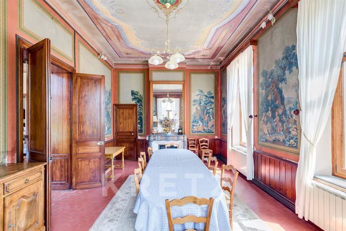 Image No.6-10 Bed House for sale