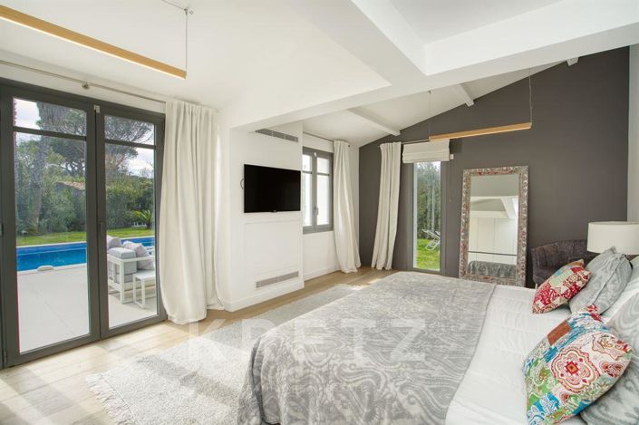 Image No.13-4 Bed Property for sale