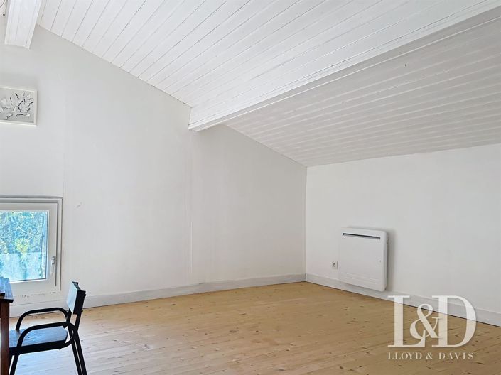 Image No.12-5 Bed House for sale