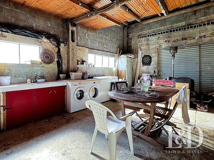 Image No.18-5 Bed House for sale