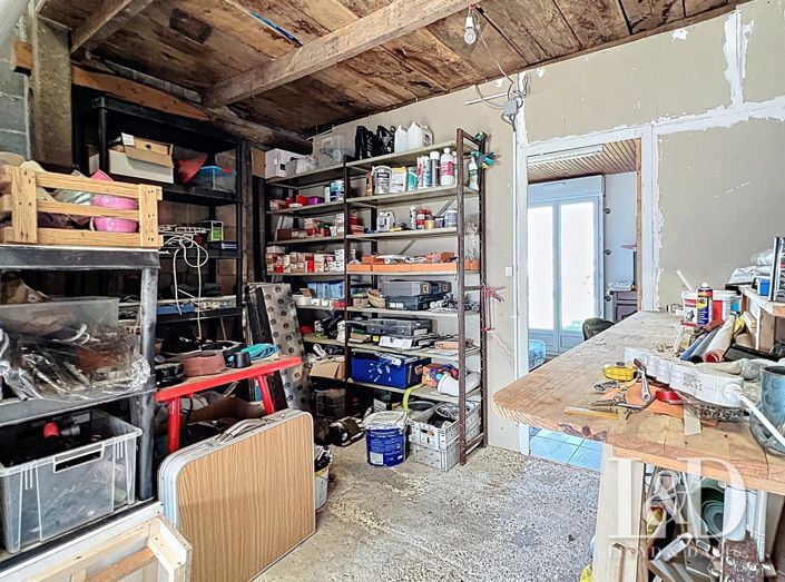 Image No.19-5 Bed House for sale