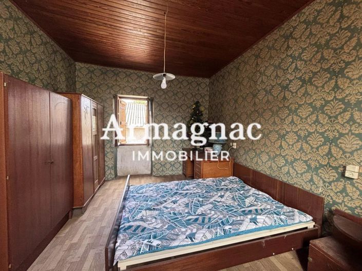 Image No.10-2 Bed House for sale