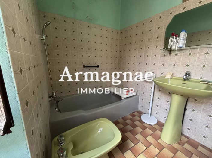 Image No.6-2 Bed House for sale